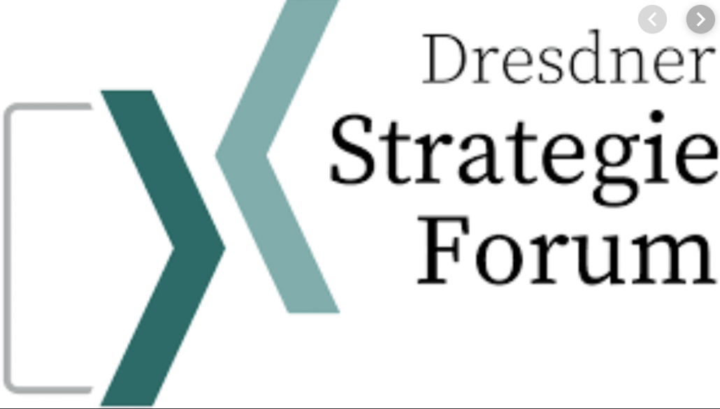 Kongress Moderatorin Susanne Schöne moderiert das 2. Dresdner Strategieforum